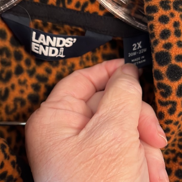 Lands’ End fleece cheetah print full zip fleece 2X - Picture 3 of 4